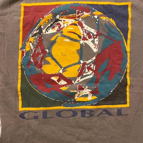 Vintage Umbria Global Tee - Picture 4 of 5